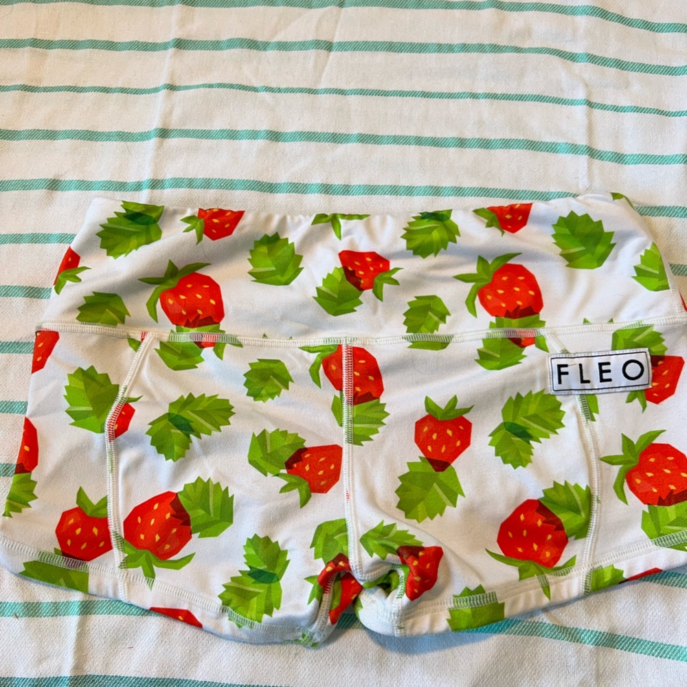 Fleo shorts
